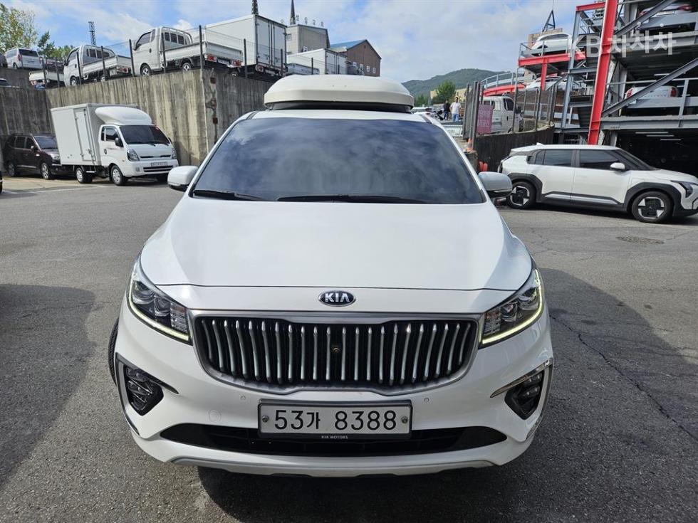 Kia Карнивал