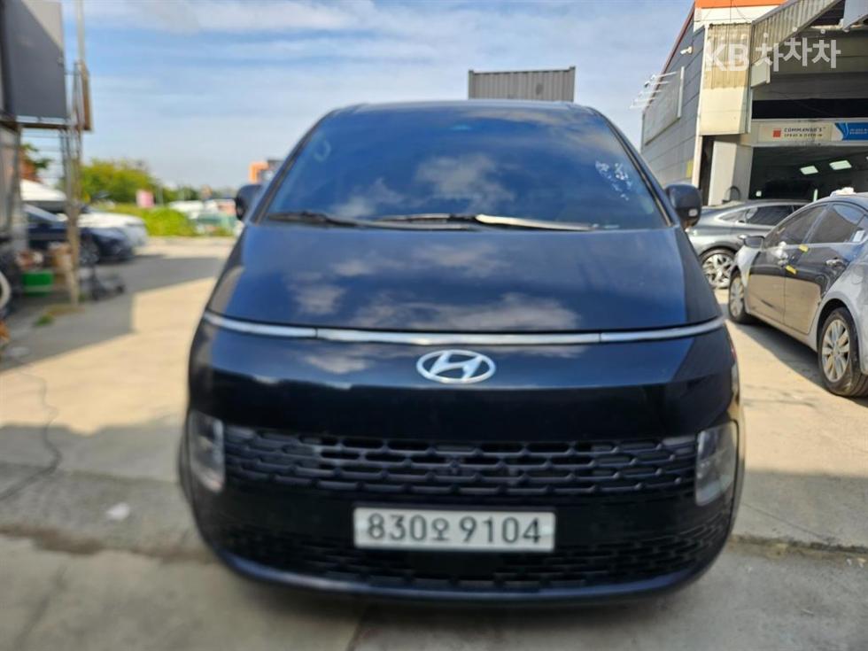 Hyundai Staria