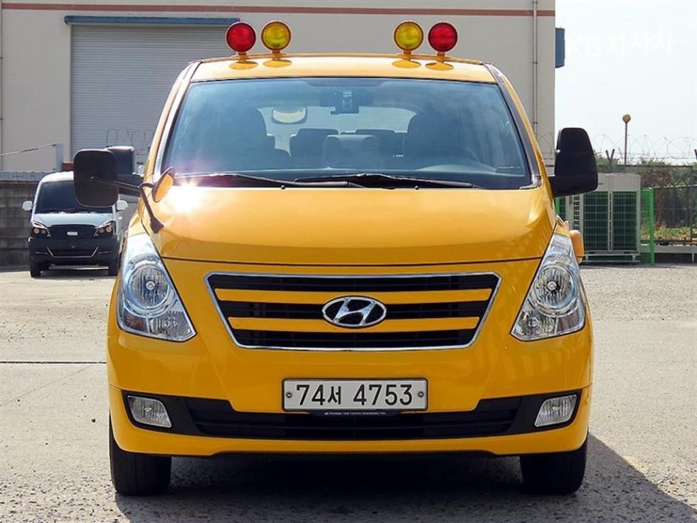 Hyundai Grand Starex