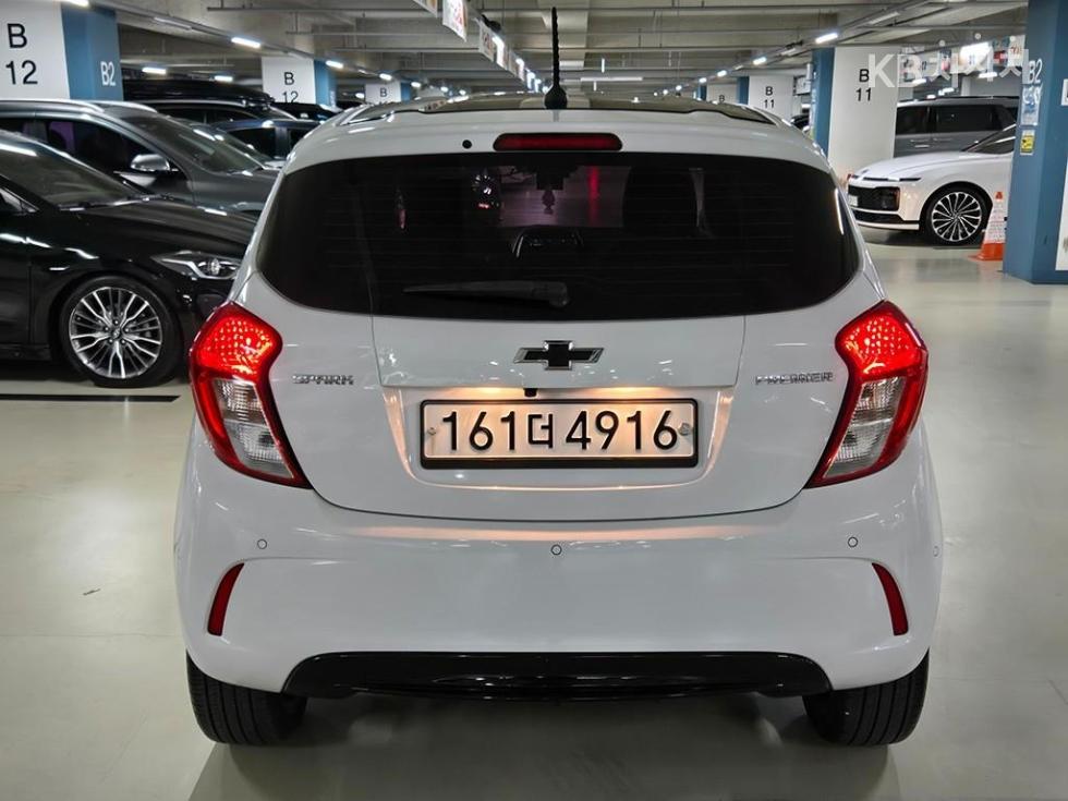 GM Korea Chevrolet Spark BASE MODEL — фото 4