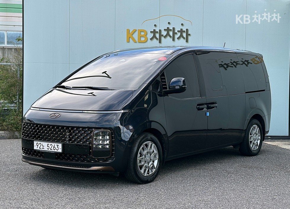 Hyundai Staria