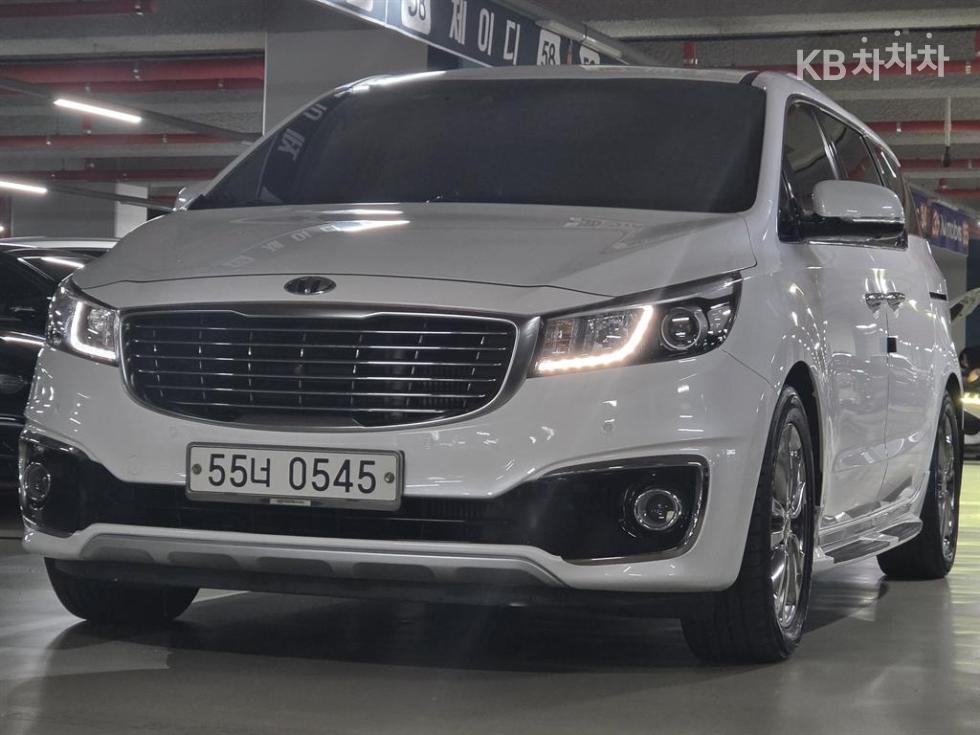 Kia Carnival