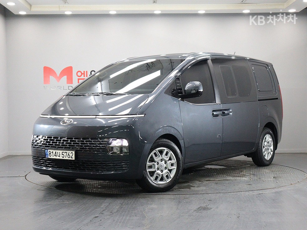 Hyundai Staria