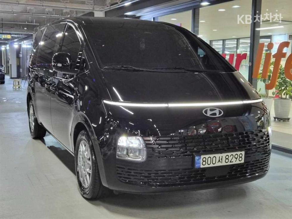 Hyundai Staria