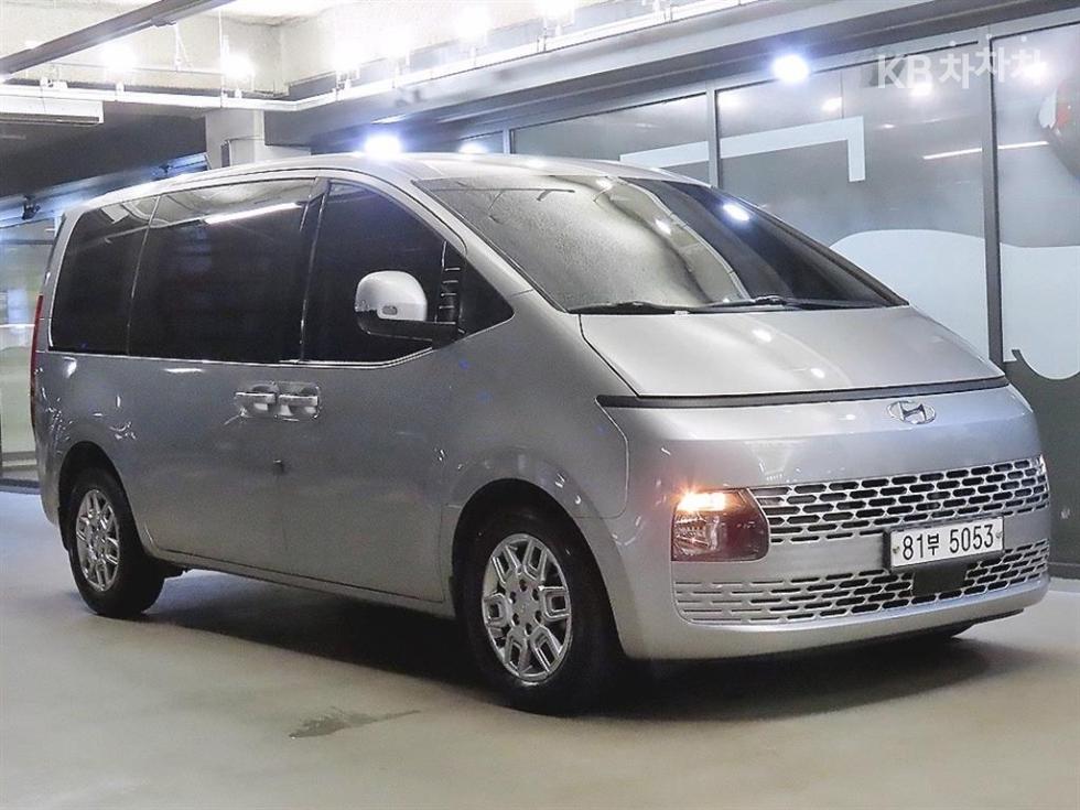 Hyundai Staria