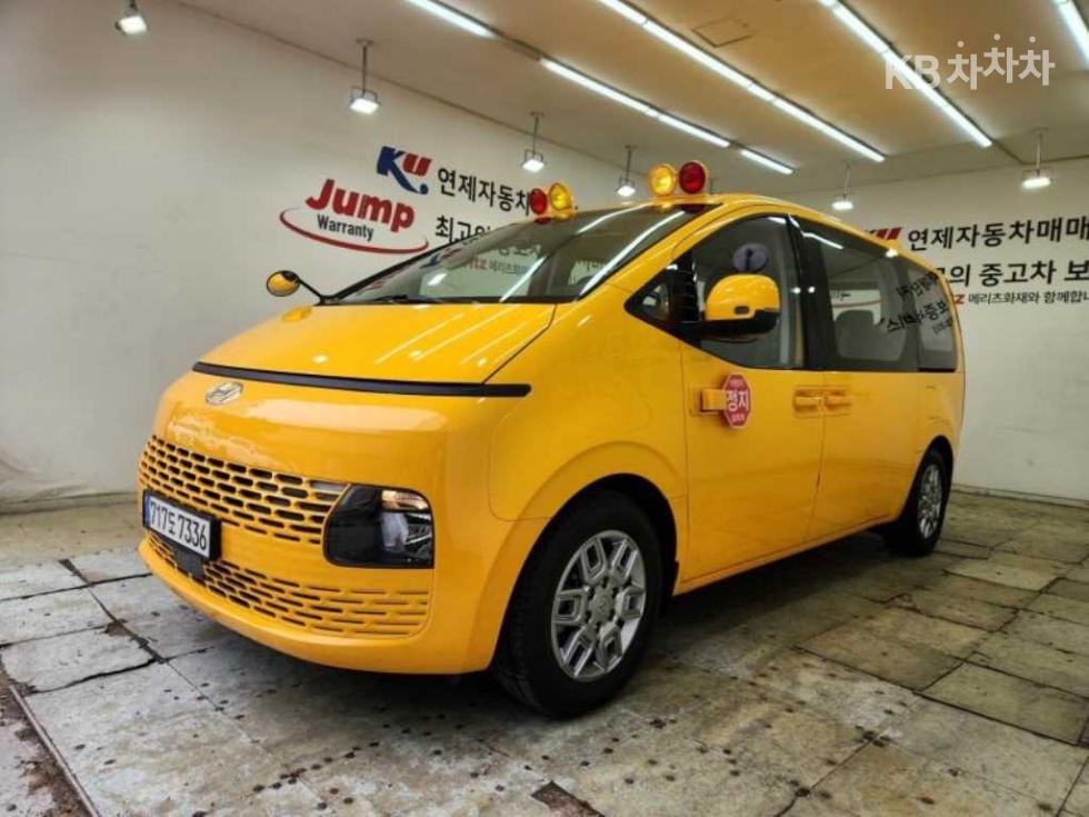 Hyundai Staria
