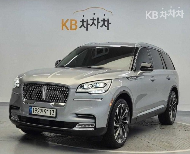 Lincoln Aviator
