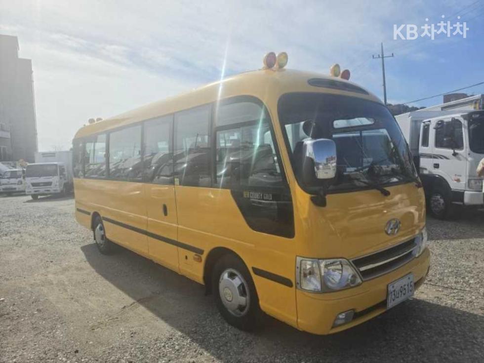 Hyundai County