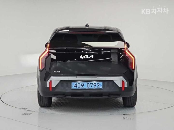 Kia EV3 Long Range 2WD Air 3