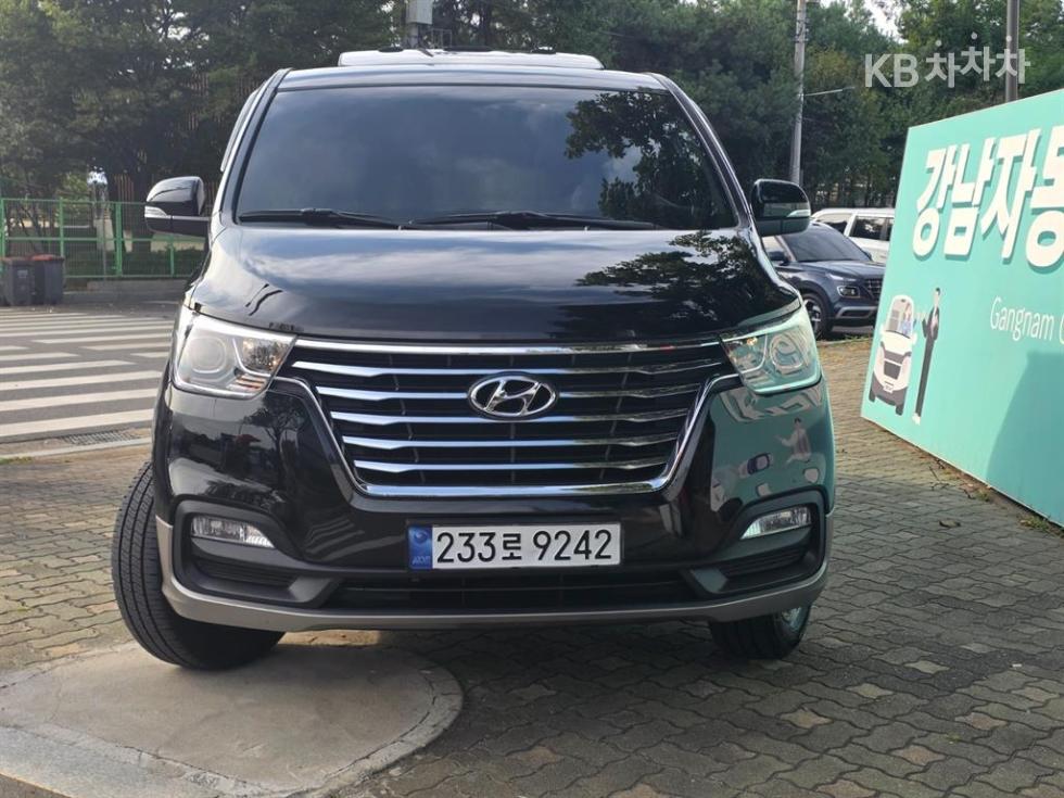Hyundai Grand Starex