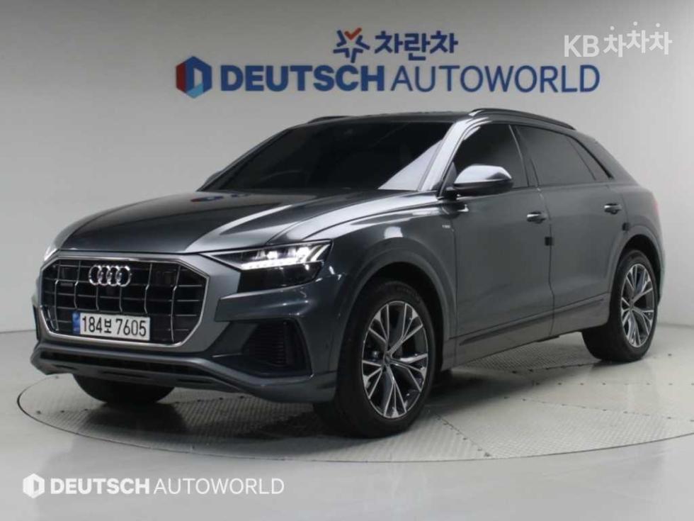 Audi Q8