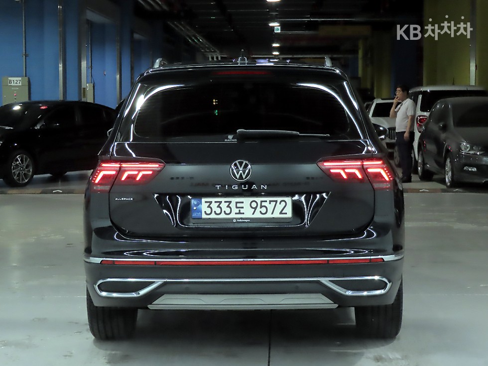 Volkswagen Tiguan Prestige — фото 4