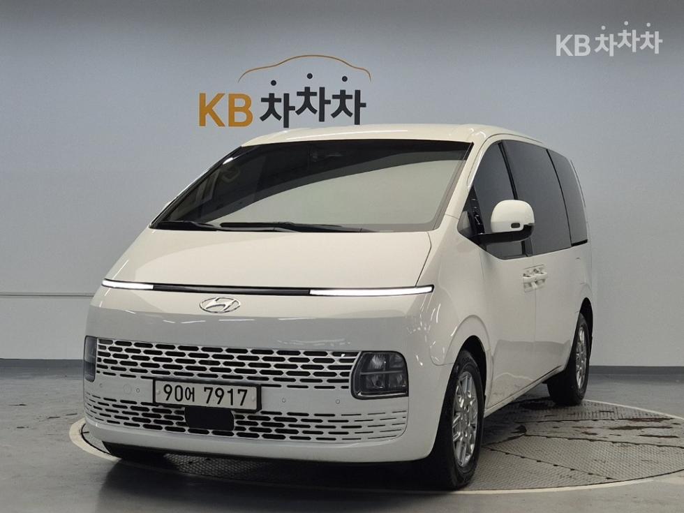 Hyundai Staria