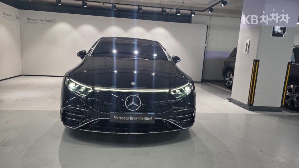 Mercedes-Benz EQS