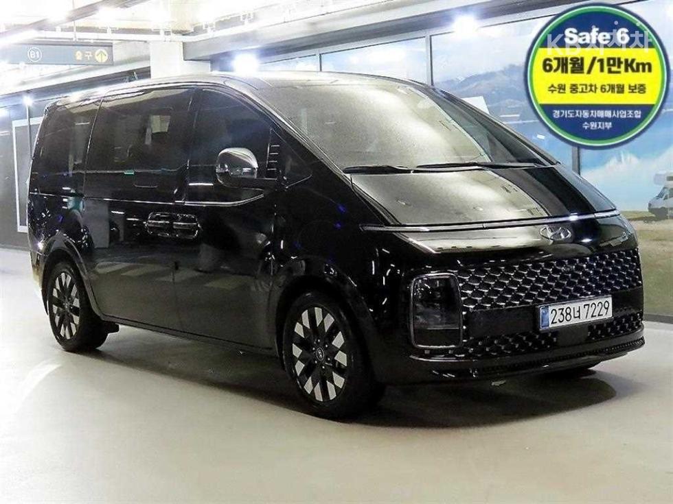 Hyundai Staria