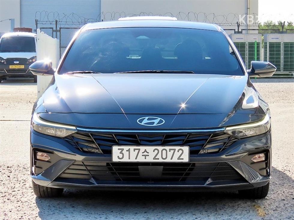 Hyundai Avante — фото 1