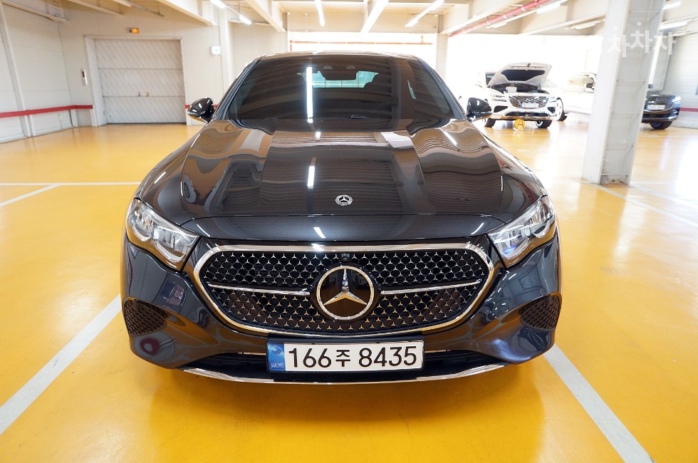 Mercedes-Benz E-Class Avantgrade — фото 1