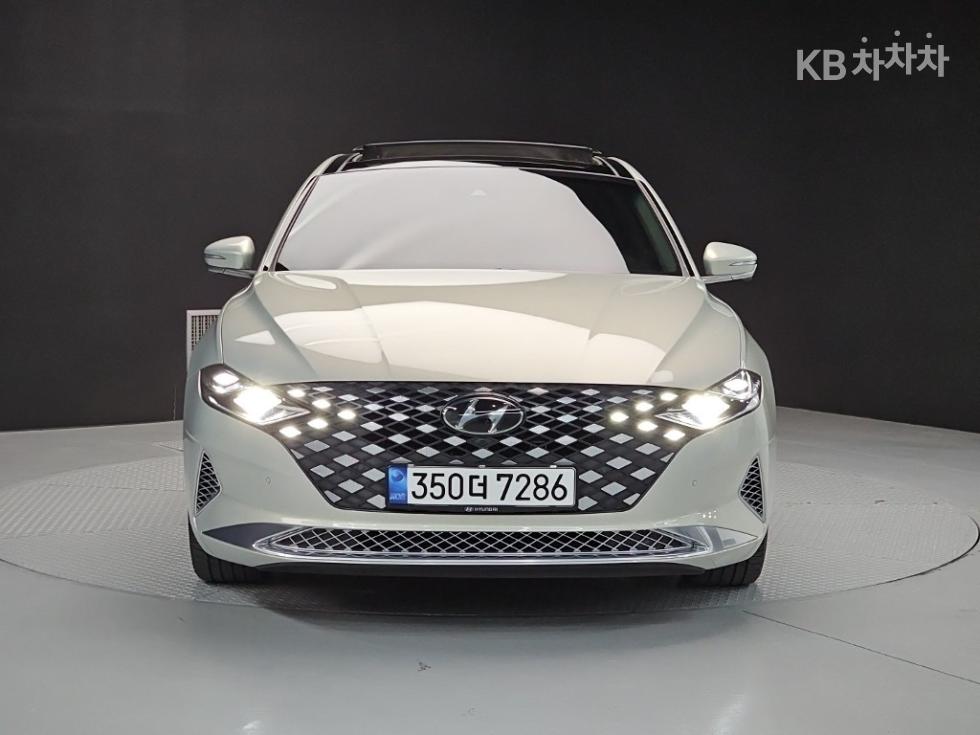 Hyundai Grandeur CALLIGRAPHY — фото 2