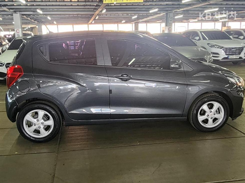 GM Korea Chevrolet Spark BASE MODEL — фото 4