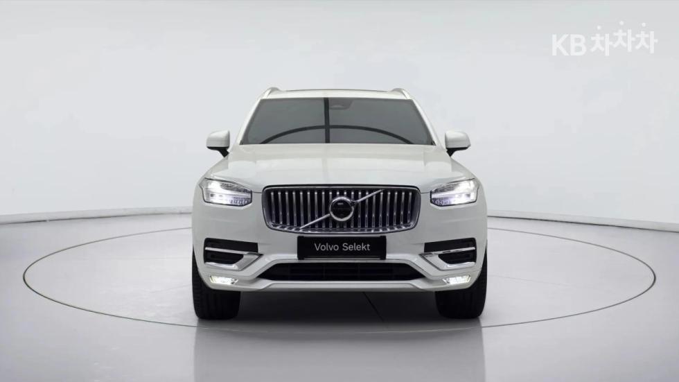 Volvo XC90 Ultimate Bright — фото 2