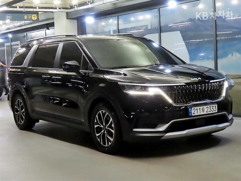 Kia Carnival PRESTIGE — фото 1