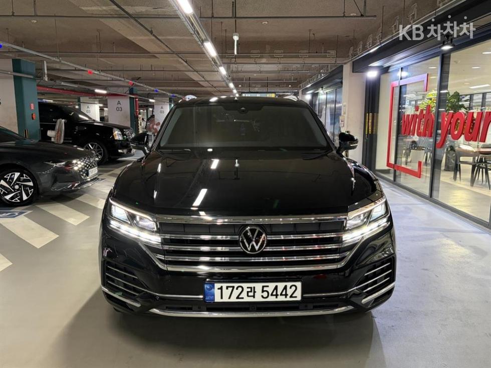 Volkswagen Touareg Prestige — фото 2