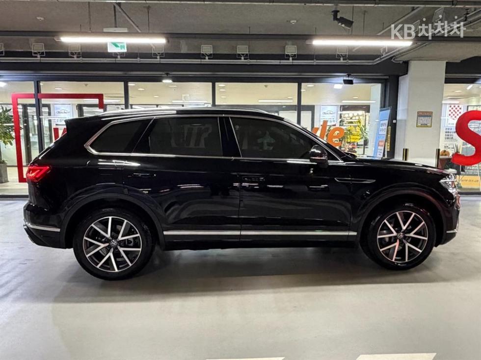 Volkswagen Touareg Prestige — фото 3