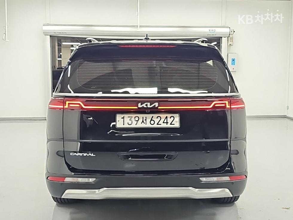 Kia Carnival SIGNATURE — фото 3