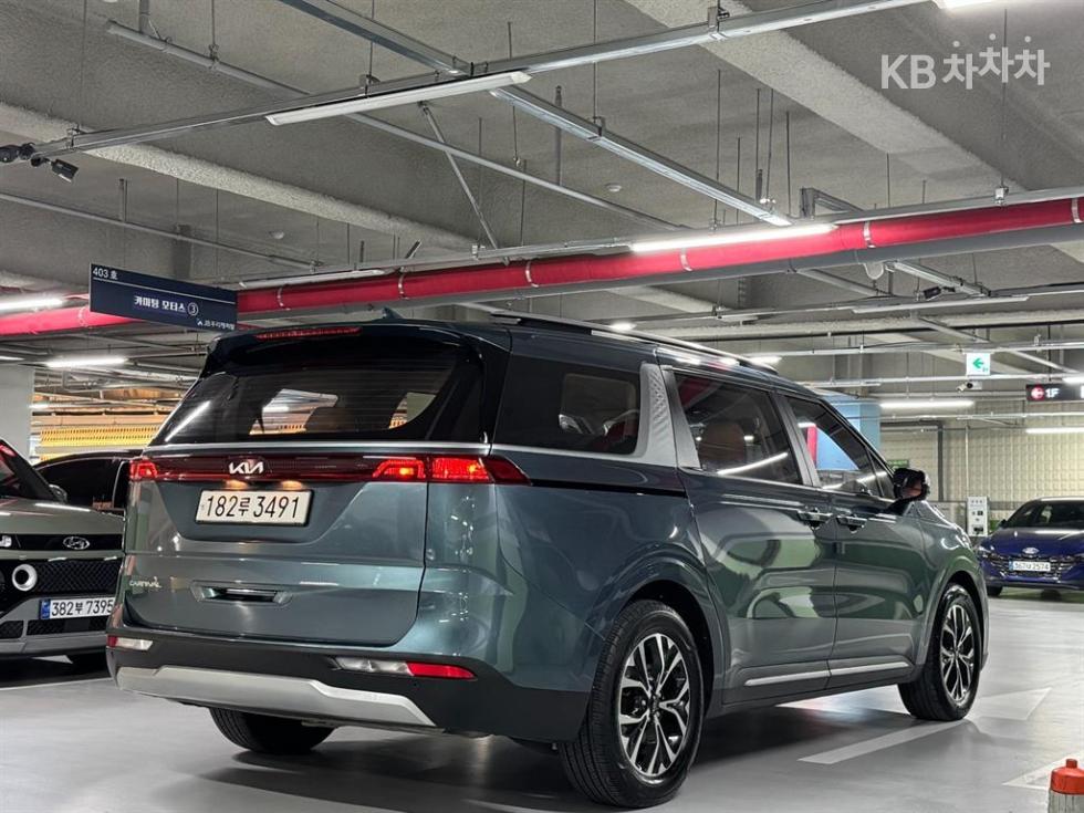 Kia Carnival PRESTIGE — фото 3