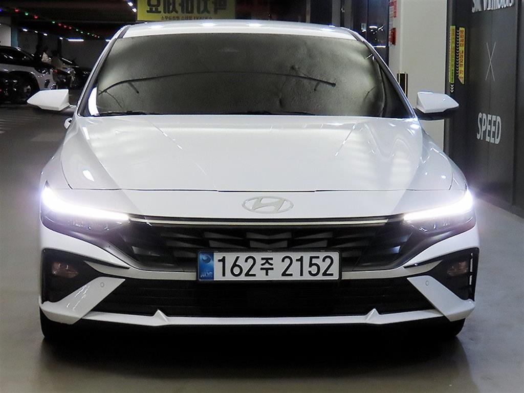 Hyundai Avante — фото 2