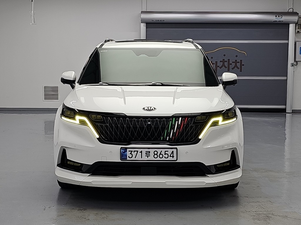 Kia Carnival SIGNATURE — фото 2