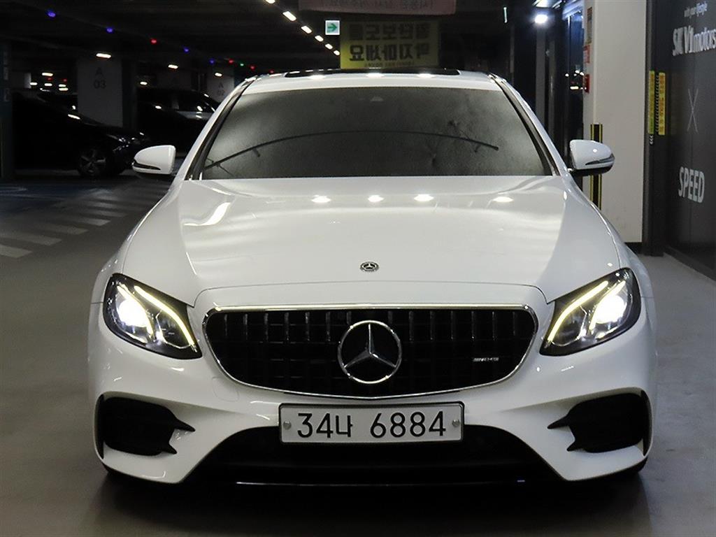 Mercedes-Benz E-Class Exclusive — фото 2