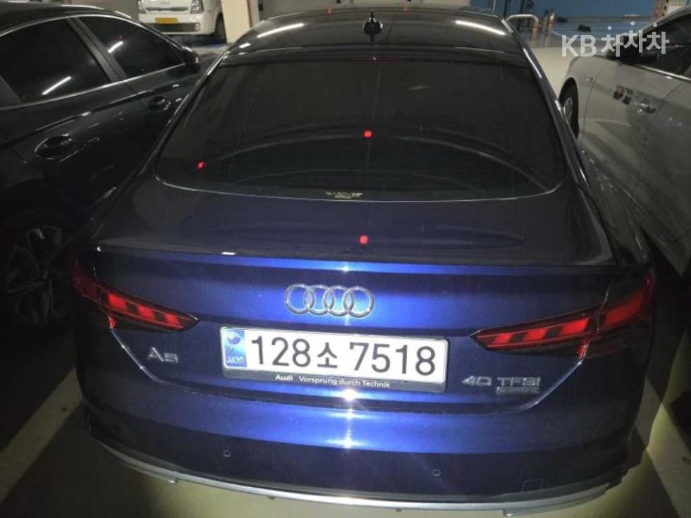 Audi A5 BASE MODEL — фото 2