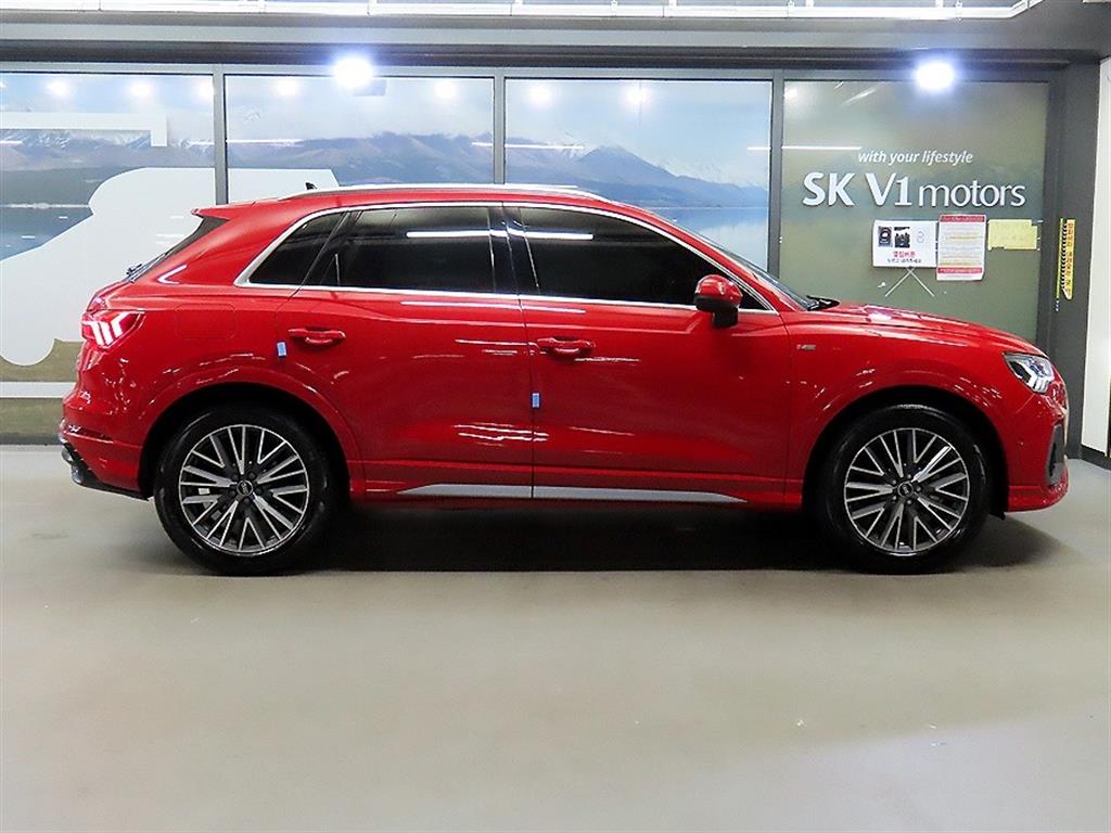 Audi Q3 Premium — фото 3