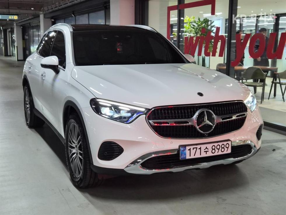 Mercedes-Benz GLC-Class BASE MODEL — фото 1