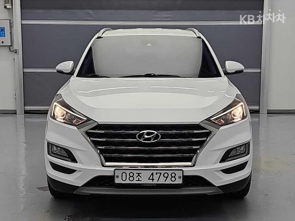 Hyundai Premium — фото 2