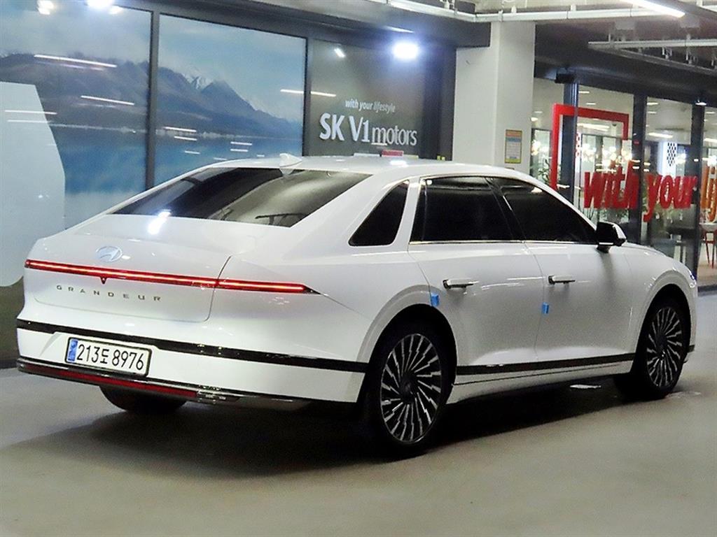 Hyundai Grandeur CALLIGRAPHY — фото 4