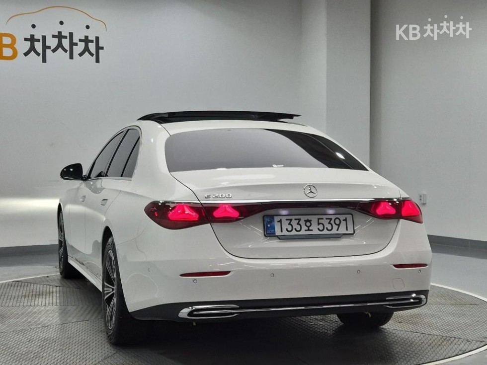 Mercedes-Benz E-Class Avantgrade — фото 2