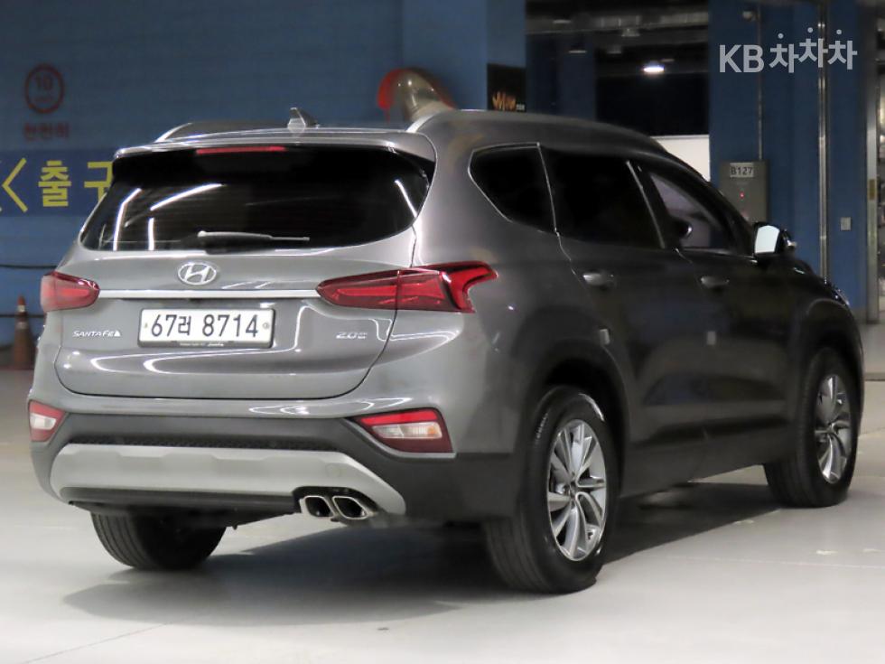 Hyundai Santa Fe EXCLUSIVE — фото 4
