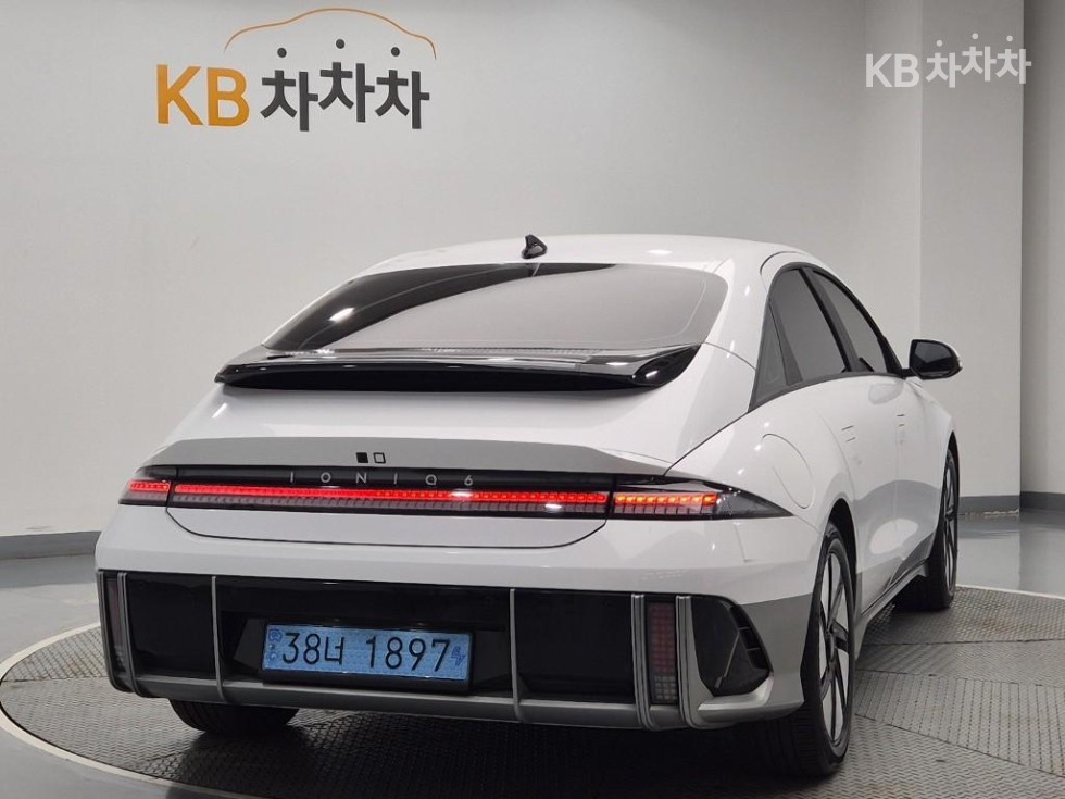 Hyundai IONIQ 6 E-Value+ — фото 3