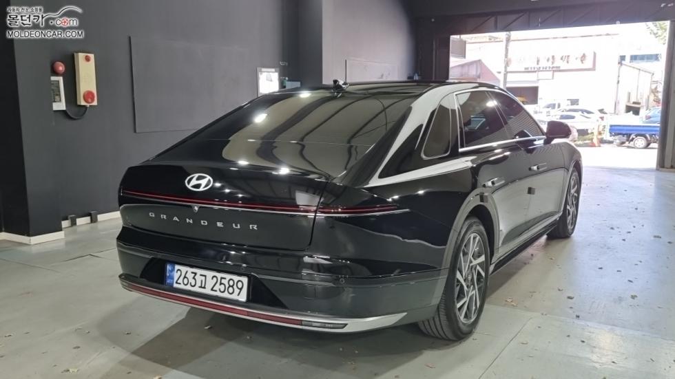 Hyundai Grandeur EXCLUSIVE — фото 2