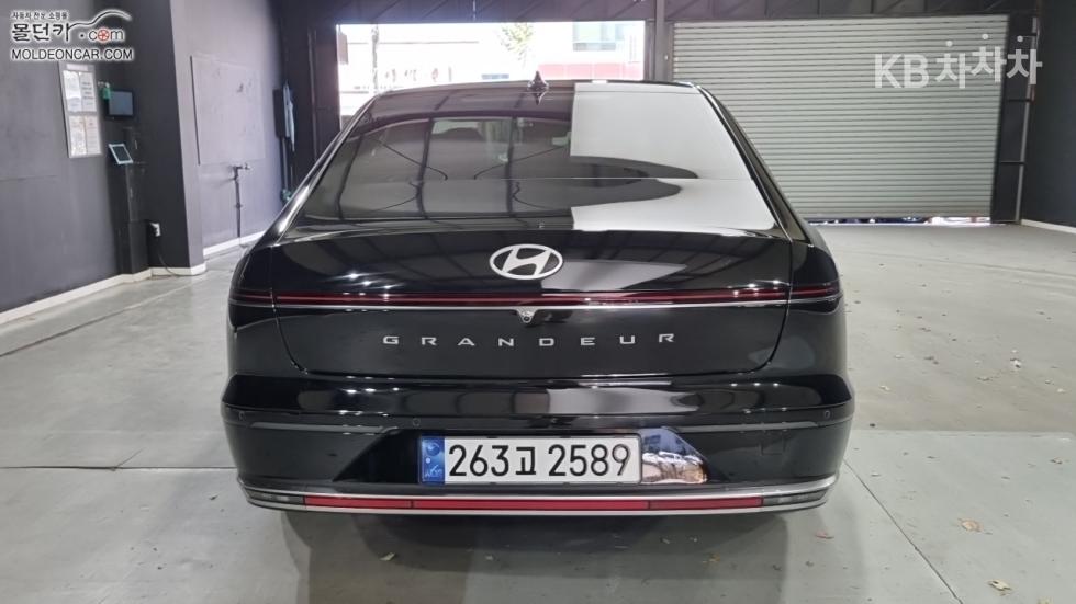 Hyundai Grandeur EXCLUSIVE — фото 4
