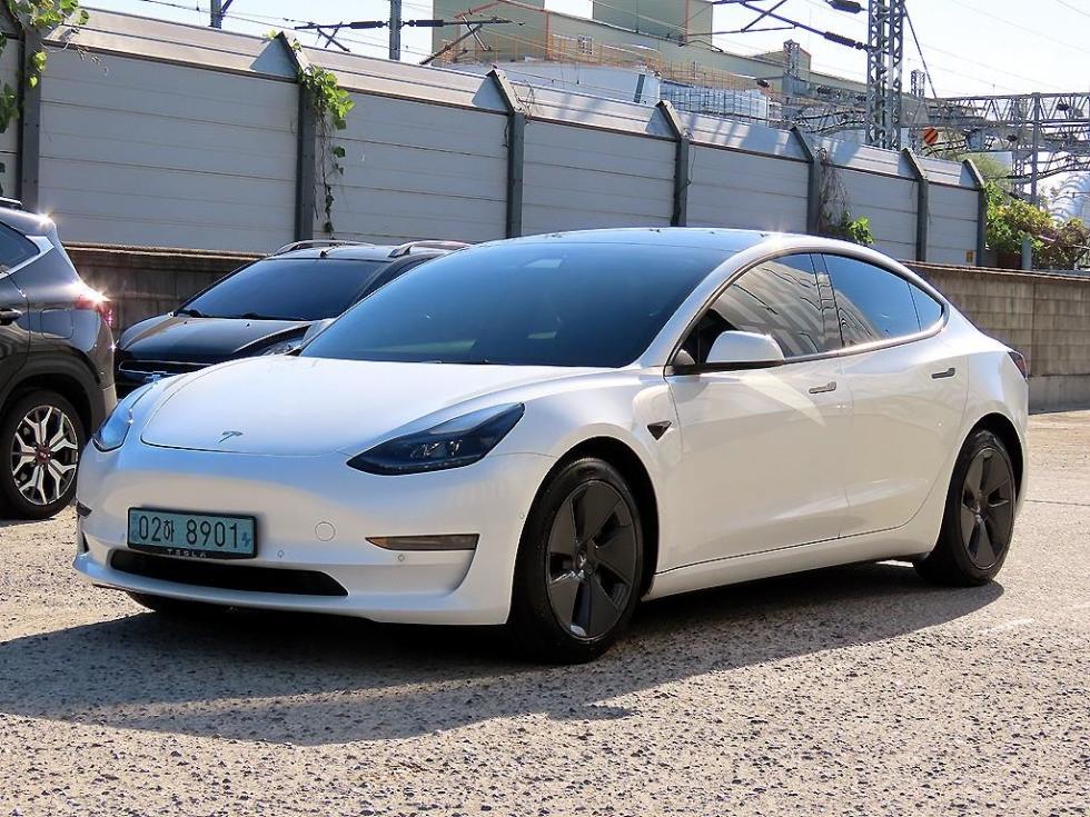 Tesla Model 3 — фото 2