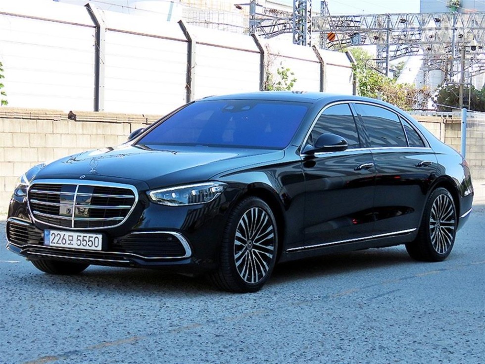 Mercedes-Benz S-Class BASE MODEL — фото 1