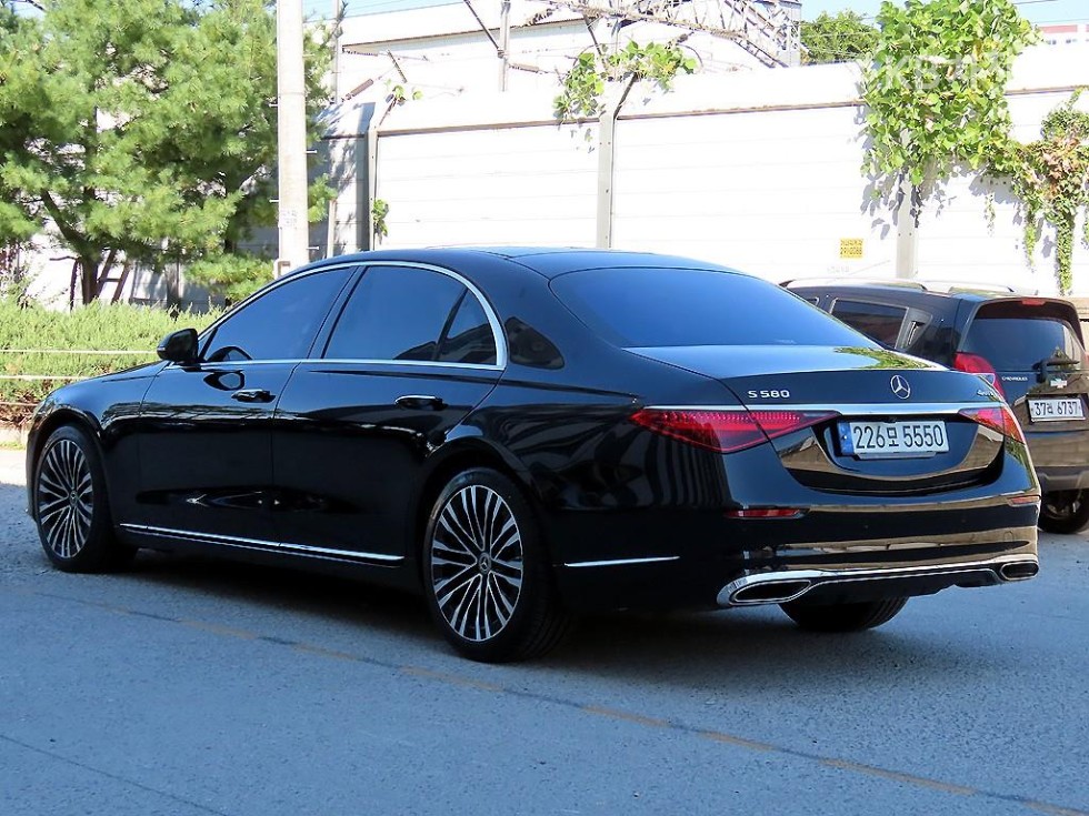 Mercedes-Benz S-Class BASE MODEL — фото 2