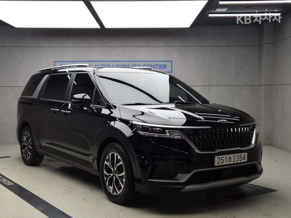 Kia Carnival PRESTIGE — фото 1