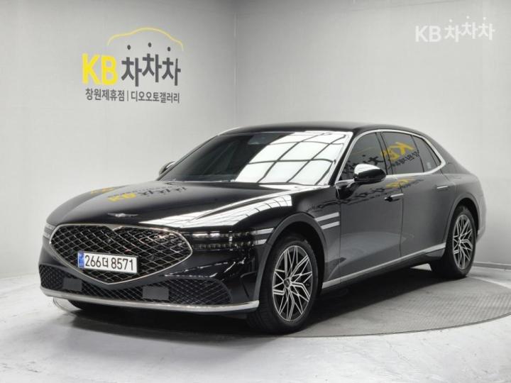 Genesis G90 BASE MODEL