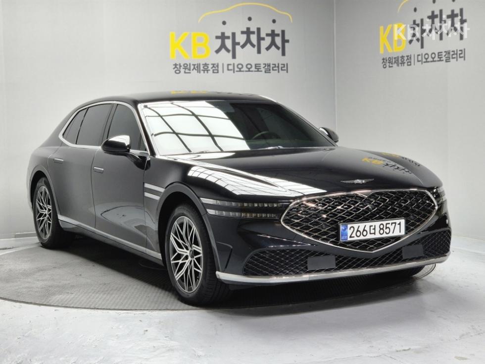 Genesis G90 BASE MODEL — фото 3