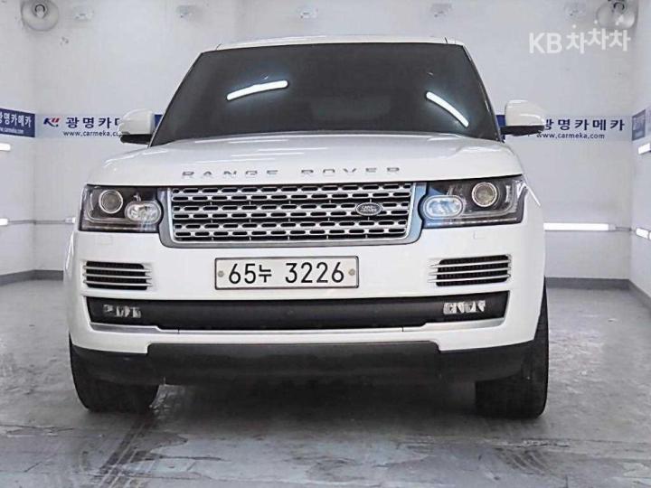 Land Rover Range Rover New 4.4 SDV8 Vogue SE 405