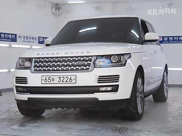 Land Rover Range Rover New 4.4 SDV8 Vogue SE 405 3